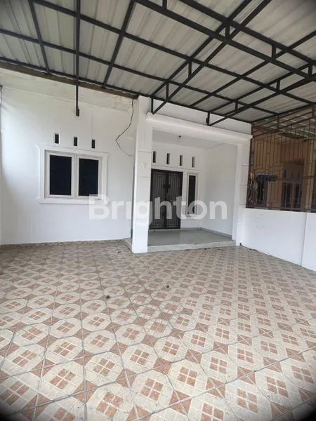 image DIJUAL SEGERA RUMAH 1 LANTAI SIAP HUNI (1)