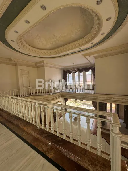 image RUMAH MEWAH KLASIK SIAP HUNI DI VILLA BUKIT REGENCY  (2)