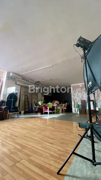 image RUMAH STRATEGIS 3KT HADAP SELATAN KELAPA GADING (7)