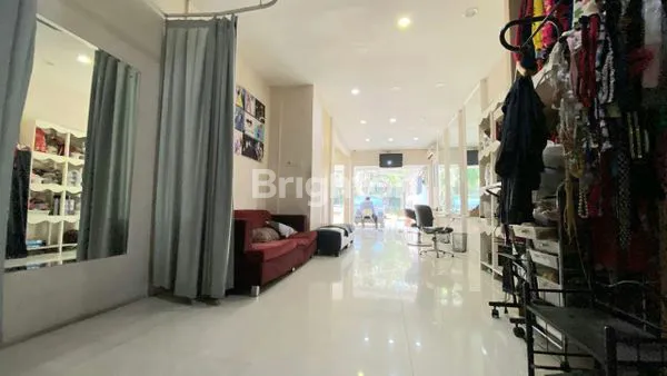 image RUMAH STRATEGIS 3KT HADAP SELATAN KELAPA GADING (5)