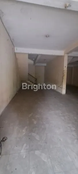 image RUKO JEBRES SQUARE (2)