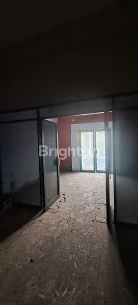 image RUKO JEBRES SQUARE (4)