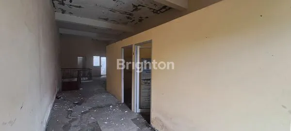 image RUKO JEBRES SQUARE (8)