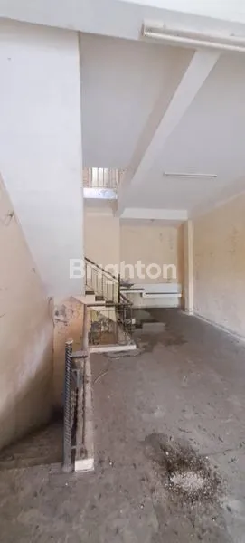 image RUKO JEBRES SQUARE (7)