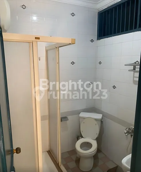 image RUMAH BAGUS 2 LANTAI SEMI FURNISH CIPINANG BARU II CIPINANG PULO GADUNG JAKARTA TIMUR STRATEGIS BEBAS BANJIR (5)