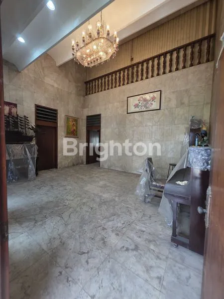 image RUMAH 2 LANTAI LT 660M² DI CEMPAKA PUTIH (2)