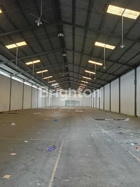 image GUDANG SIAP PAKAI LOKASI STRATEGIS DI KAWASAN INDUSTRI CANDI GATOT SUBROTO NGALIYAN SEMARANG (1)