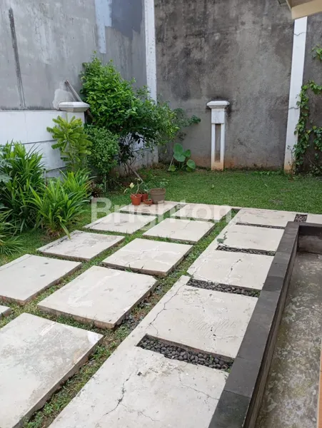 image DIJUAL TANAH DALAM PERUMAHAN DALAM NUANSA BALI DI CIRENDEU (1)
