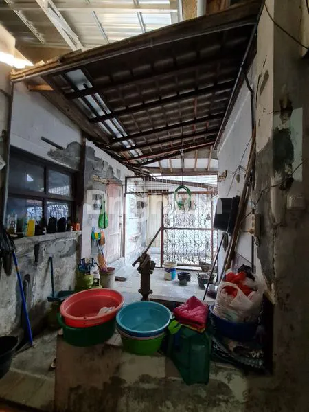 image RUMAH DI HALMAHERA SEMARANG (3)
