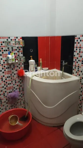 image DIJUAL RUMAH MEWAH ARENGKA LESTARI – PEKANBARU (3)