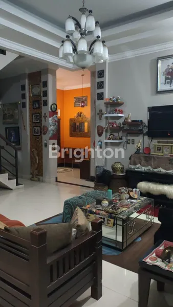 image DIJUAL RUMAH MEWAH ARENGKA LESTARI – PEKANBARU (8)