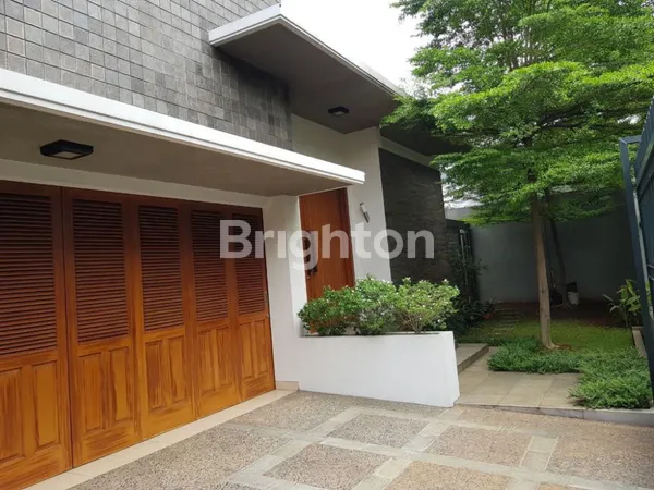 image HUNIAN MEWAH JARANG ADA DEGAN PRIVATE POOL • 389/450 M² • SHM • NEGO SAMPAI DEAL (1)