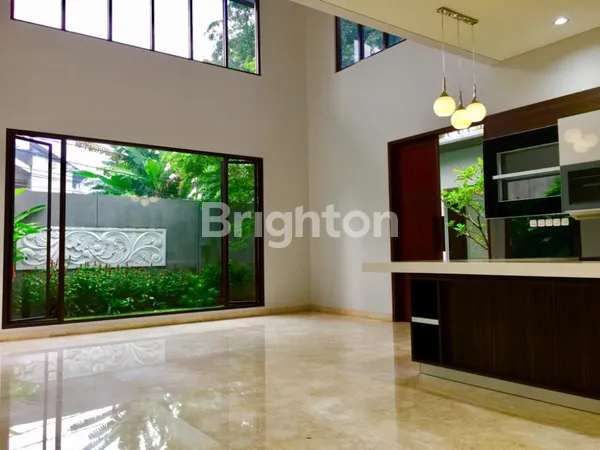 image HUNIAN MEWAH JARANG ADA DEGAN PRIVATE POOL • 389/450 M² • SHM • NEGO SAMPAI DEAL (4)