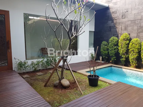 image HUNIAN MEWAH JARANG ADA DEGAN PRIVATE POOL • 389/450 M² • SHM • NEGO SAMPAI DEAL (7)