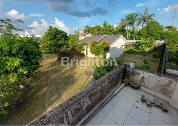 image MEGA ESTATE 1,3 HEKTAR DENGAN 3 RUMAH & 4 KOLAM – INVESTASI BESAR DI KOTA! (8)