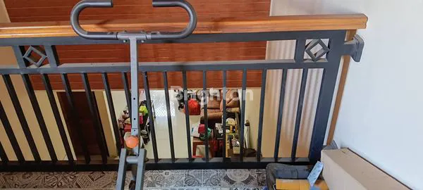 image RUMAH CANTIK 2 1/2 LANTAI DI KUNCIRAN TANGERANG (5)