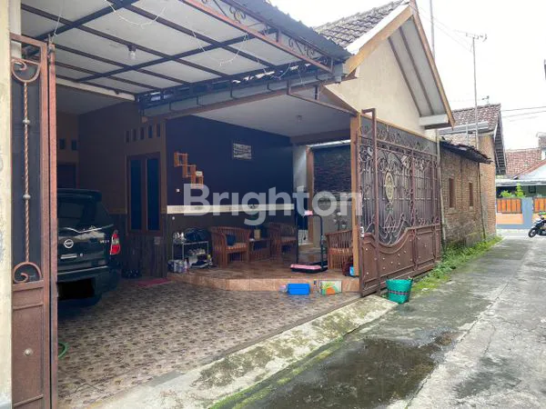 image RUMAH FULL BANGUNAN DI NGADIREJO KARTASURA (2)