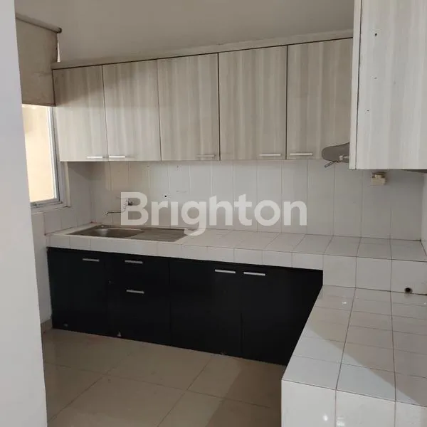 image RUMAH  DENGAN SINAR MATAHARI PAGI, SIRKULASI UDARA YANG BAIK,  BEBAS BANJIR,  LOKASI TENANG DI CLUSTER WATER SPRING GRANDWISATA (3)