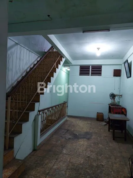 image RUMAH 3 1/2 TINGKAT (3)