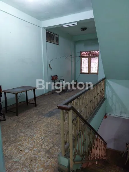 image RUMAH 3 1/2 TINGKAT (4)