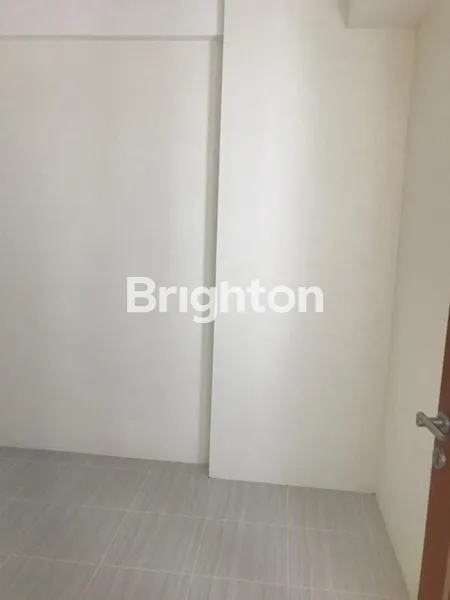 image PUNCAK DHARMAHUSADA 2BR VIEW POOL KOSONGAN ADA AC DAN GORDEN LOKASI STRATEGIS DEKAT GALAXY MALL MURAH (2)