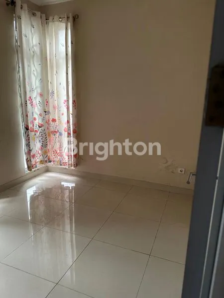 image RUMAH  BELUM PERNAH DITEMPAT, SIRKULASI UDARA YANG BAIK,  BEBAS BANJIR,  LOKASI TENANG DI CLUSTER CHERRYVILLE GRANDWISATA (6)