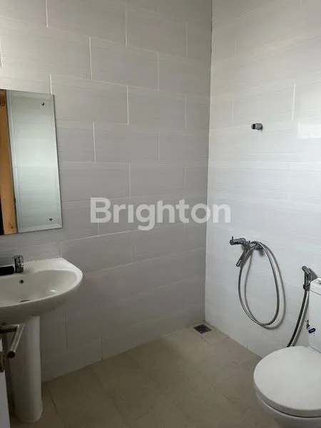 image RUMAH  BELUM PERNAH DITEMPAT, SIRKULASI UDARA YANG BAIK,  BEBAS BANJIR,  LOKASI TENANG DI CLUSTER CHERRYVILLE GRANDWISATA (2)