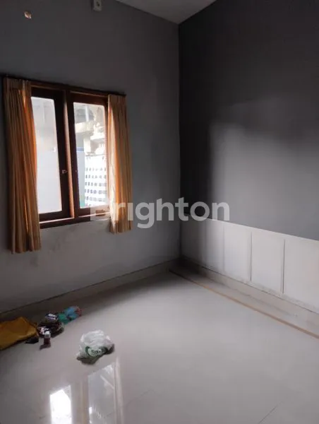 image RUMAH 2 LANTAI HARGA MENARIK DI DENPASAR TIMUR. (5)