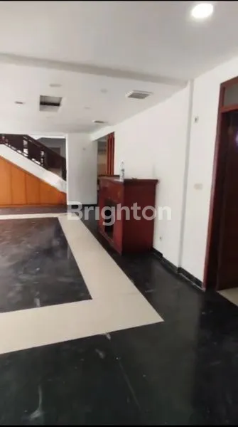 image RUMAH BAGUS 2 LANTAI TANJUNG DUREN (3)