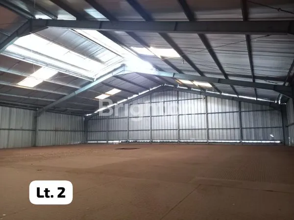 image DISEWAKAN GUDANG FULL BANGUNAN 1,5 LANTAI, AKSES JALAN PROPINSI, COCOK BUAT USAHA BENGKEL, JASA EXPEDISI, GUDANG DLL. (6)