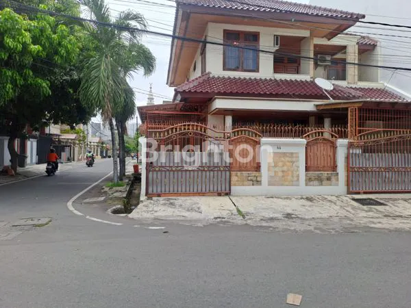 image RUMAH 3KT DI RAWAMANGUN, HALAMAN LUAS 260M² (1)