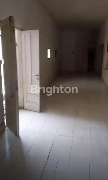 image RUANG USAHA  UTARA PRACIMATUIN MANGKUNEGARAN DEKAT PASAR LEGI (7)