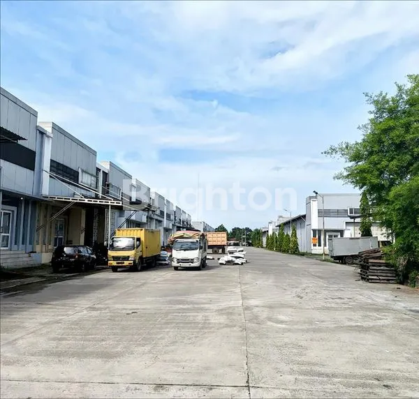 image DISEWAKAN GUDANG POSISI HOOK / SUDUT DI KOMPLEK PERGUDANGAN HARMONI JALAN BINTANG TERANG MEDAN BINJAI KM 13 ,5 M (3)