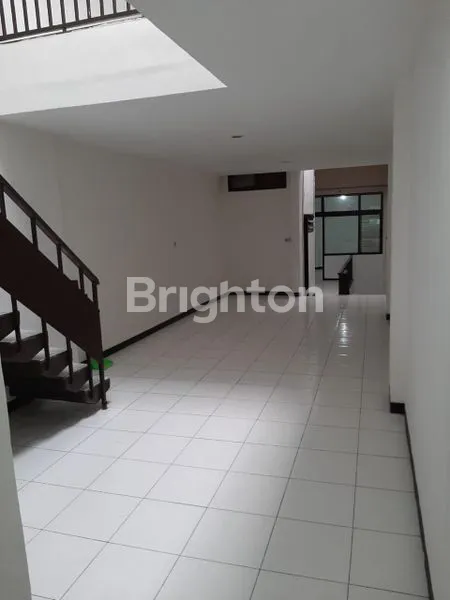 image RUKO 3,5 LT SIAP PAKAI DI AREA KOMERSIL, STRATEGIS PINGGIR JALAN DI JLN AHMAD YANI BANDUNG (4)