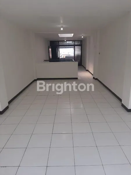 image RUKO 3,5 LT SIAP PAKAI DI AREA KOMERSIL, STRATEGIS PINGGIR JALAN DI JLN AHMAD YANI BANDUNG (6)