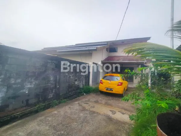 RUMAH JALAN MULAWARMAN