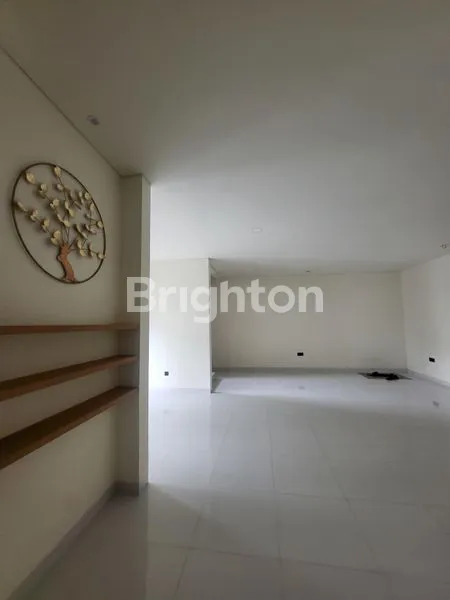 image RUMAH BANGUNAN MANDIRI DI TENGAH BSD CITY (4)