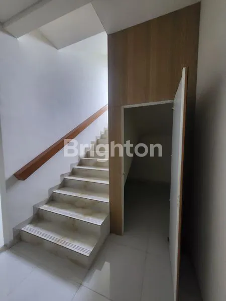 image RUMAH BANGUNAN MANDIRI DI TENGAH BSD CITY (6)