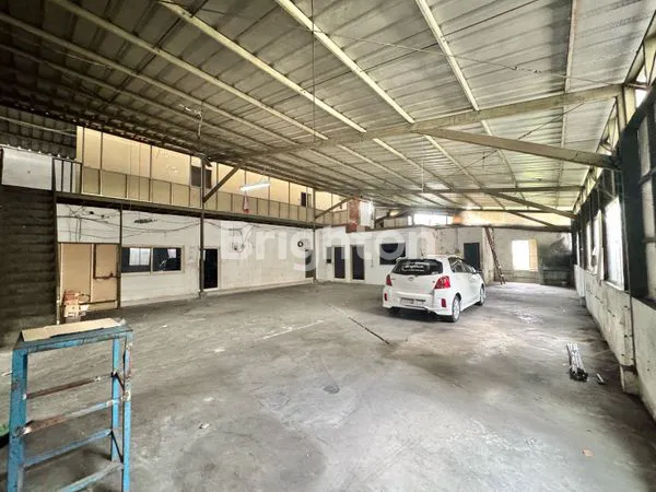 GUDANG DEKAT GERBANG TOL KEBON JERUK DI DURI KEPA DEKAT TANJUNG DUREN