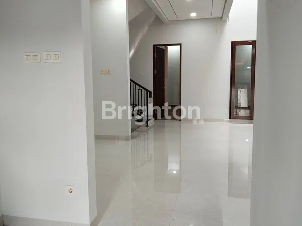 image RUMAH BRAND NEW CEMPAKA PUTIH (2)