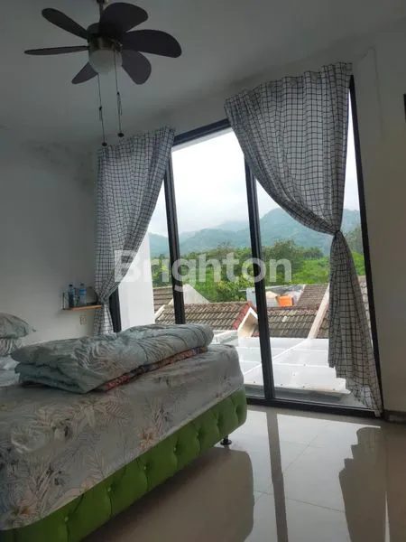 image RUMAH 2LT VIEW PEGUNUNGAN KEDIRI (2)