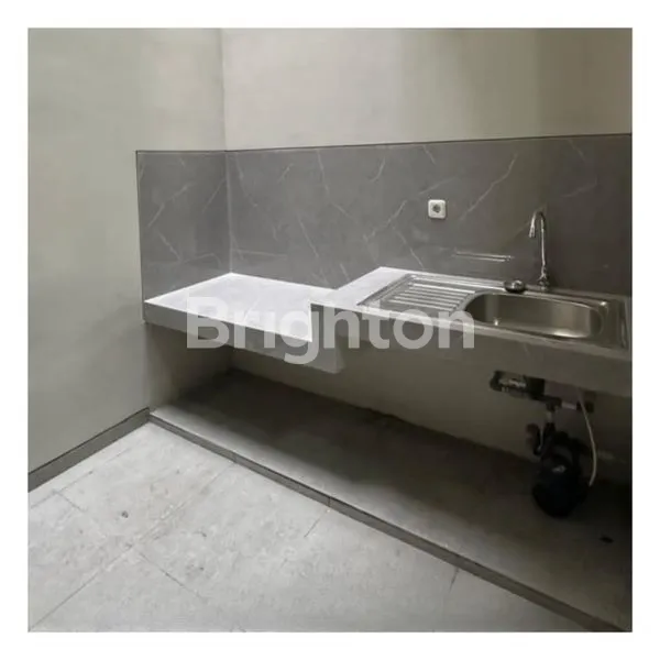 image RUMAH BARU 2 LANTAI KUTISARI INDAH UTARA, TENGGILIS MEJOYO, SURABAYA TIMUR. DEKAT KAMPUS UK PETRA SIWALANKERTO - RUNGKUT INDUSTRI - AHMAD YANI - TOL WARU JUANDA - MERR - JEMUR ANDAYANI, DLL. (4)