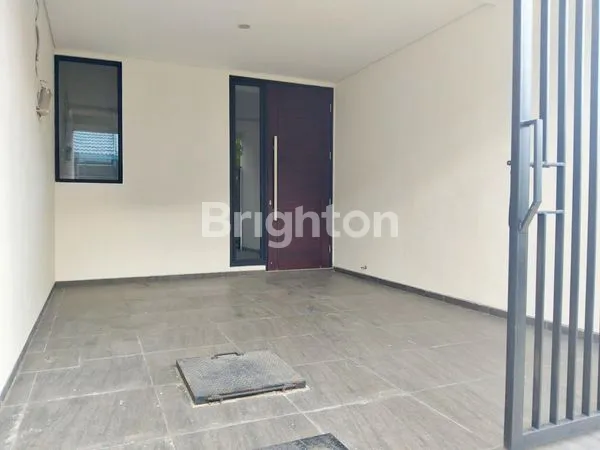 image RUMAH BARU SEMIFURNISH SIAP HUNI RUNGKUT MAPAN BARAT (8)