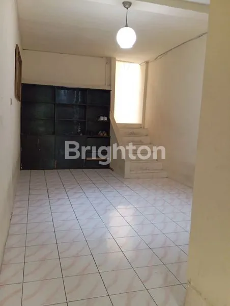 image HUNIAN STRATEGIS TEBET, DEKAT STASIUN & MALL (4)