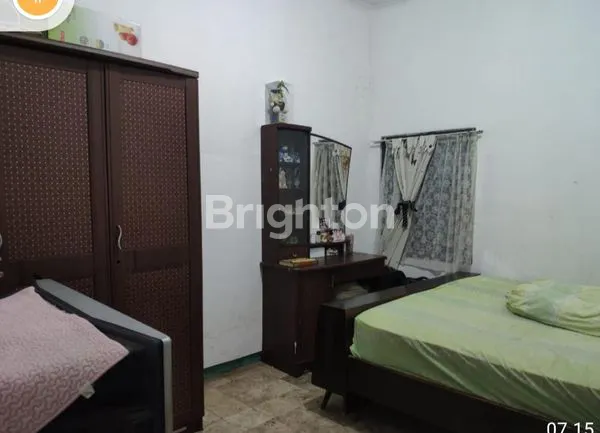 image RUMAH BESAR LUAS TANAH 324 M2 LUAS BANGUNAN 384 M2  COCOK UNTUK KELUARGA BESAR LINGKUNGAN NYAMAN (5)