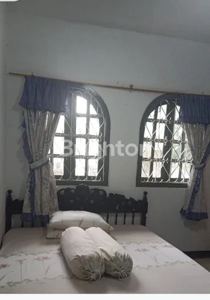 image RUMAH BESAR LUAS TANAH 324 M2 LUAS BANGUNAN 384 M2  COCOK UNTUK KELUARGA BESAR LINGKUNGAN NYAMAN (2)