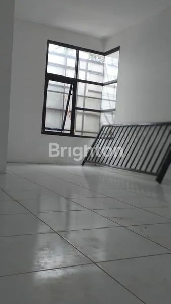 image RUKO SIAP GUNA,SHM LUAS 30 MTR² ,MAJAPAHIT  PEDURUNGAN SEMARANG (2)
