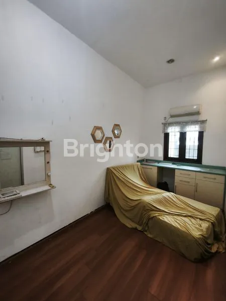 image RUMAH PINGGIR JALAN RAYA, DURI TOL, DURI KEPA, JAKARTA BARAT  (2)