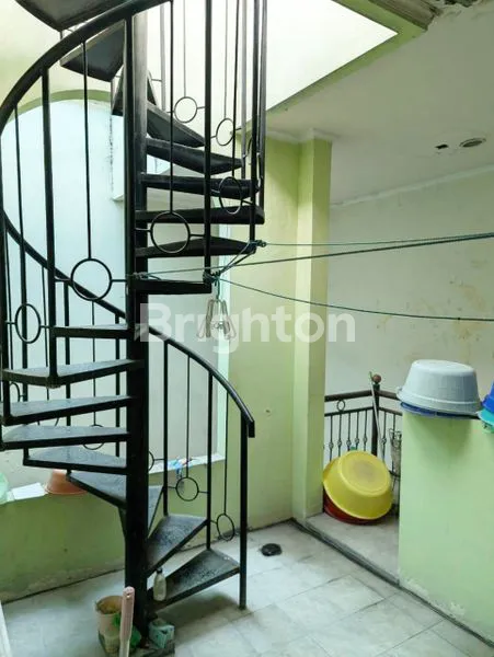 image RUMAH ARAYA TAHAP 2, LEBAR 10, 2 LANTAI, DEKAT MERR, ITS, GALAXY MALL, LINGKUNGAN NYAMAN DAN AMAN (8)