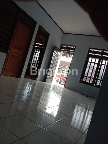 image KOS AKTIF + 3 KIOS DEKAT UNS SOLO (6)